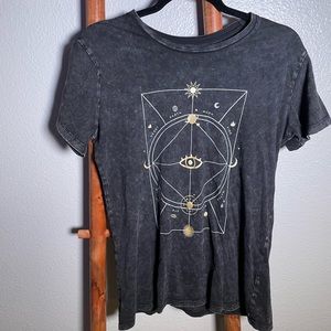 Acid wash graphic tee